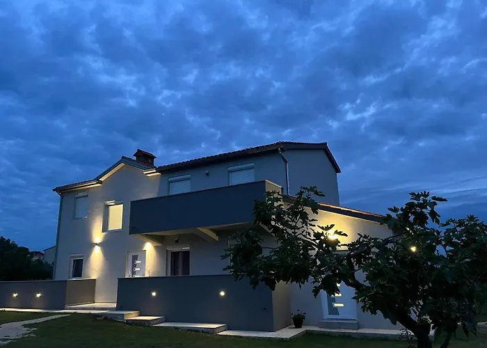 Studio Apartman Fjaka